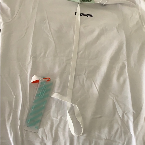 Off White T Shirt- SOLD✅✅✅ - Picture 2 of 4